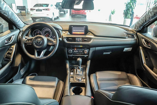 Nội thất Mazda 6 đời 2017